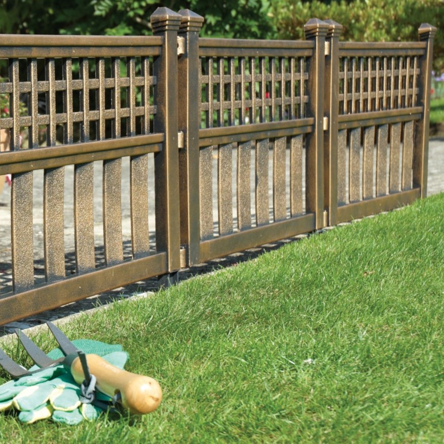 Pack of 4 Bronze Decorative Garden Fence Panels – Easy Fit Lawn & Border Edging (240cm Total)