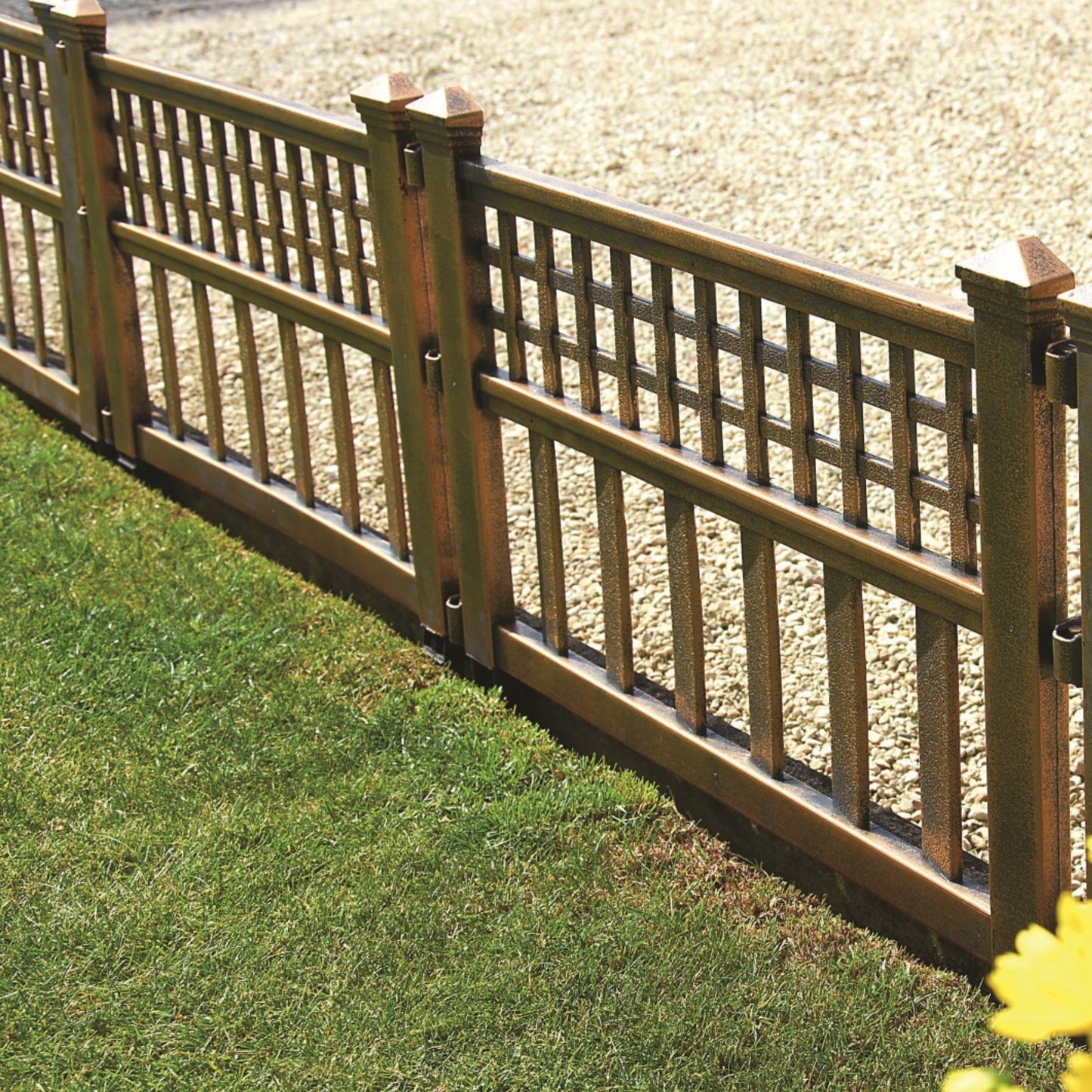Pack of 4 Bronze Decorative Garden Fence Panels – Easy Fit Lawn & Border Edging (240cm Total)