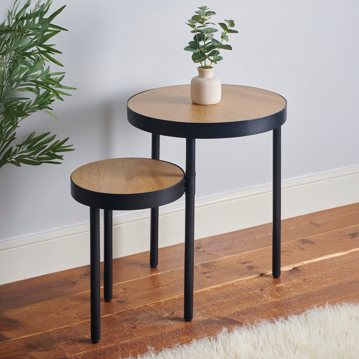 Rotating Dual-Layer Side Table – Space-Saving Modern Accent Table
