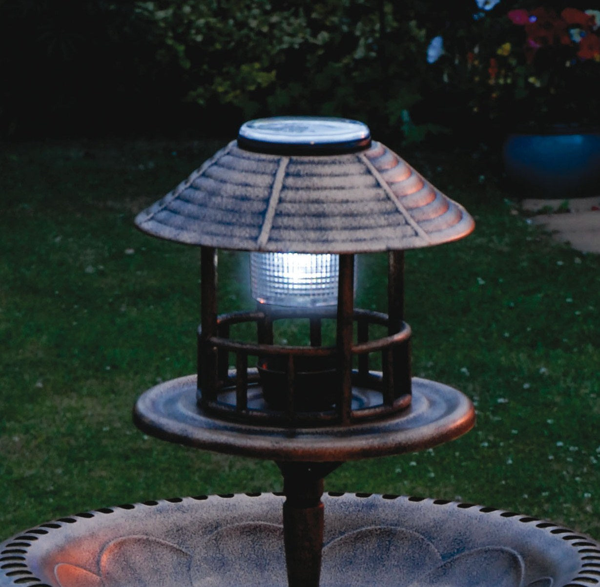 Solar-Powered Bird Bath and Planter with Lantern Top – 107cm Height