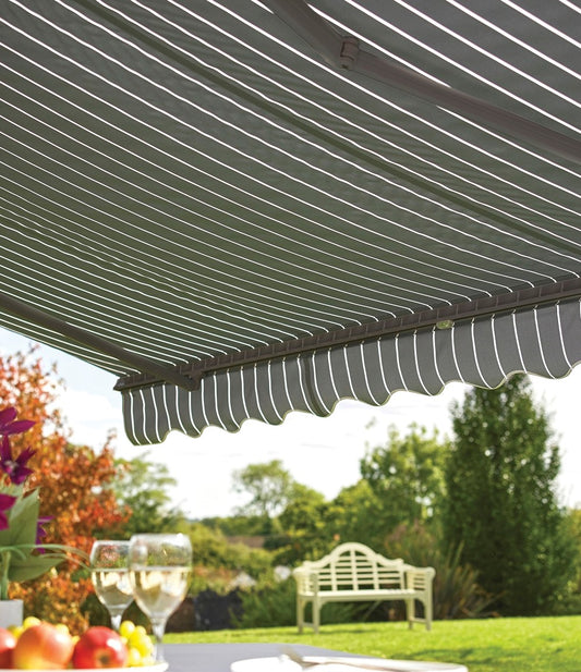 Easy Fit Greenhurst Berkeley Patio Awning – Retractable Outdoor Sunshade | 2.5m, 3m & 3.5m Widths